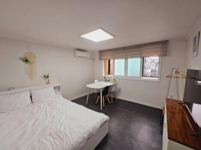 Hapjeong woodtone property